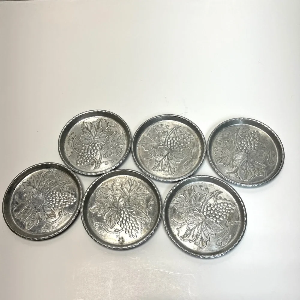 Lot of 6 Vintage Everlast Forged Aluminum Grape Leaf Vine Hand Hammered Coasters